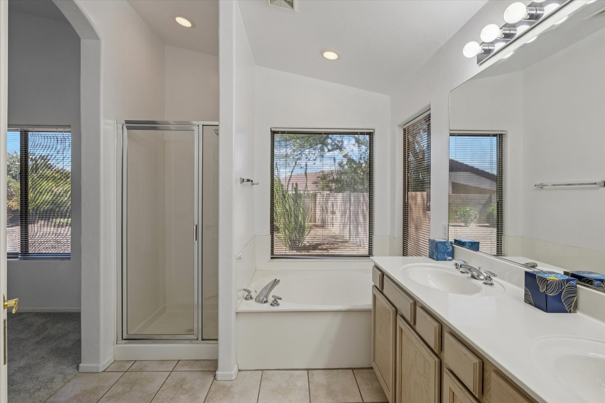 Building Photo - 2311 N Creek Vista Dr