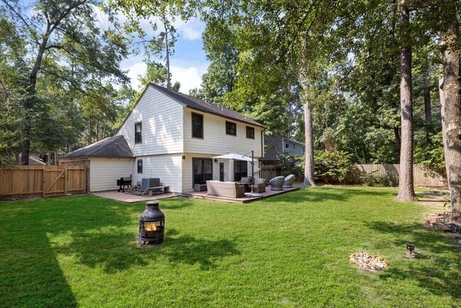 Building Photo - 38 Cricket Hollow Pl