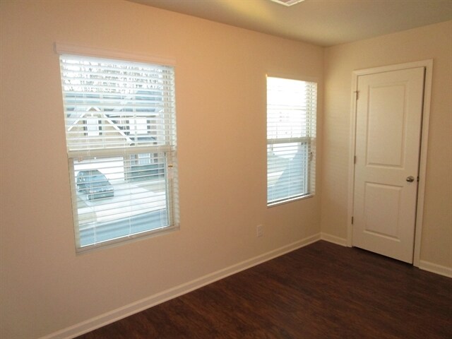Building Photo - 4025 Clay Ct SE