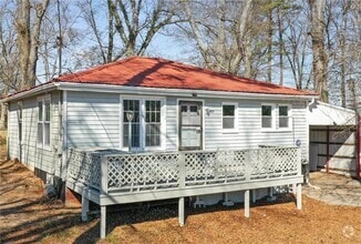 Building Photo - 823 E Tinsley St