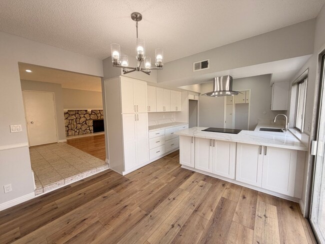 Building Photo - Beautifully Remodeled 4 Bedroom Cypress Ho...