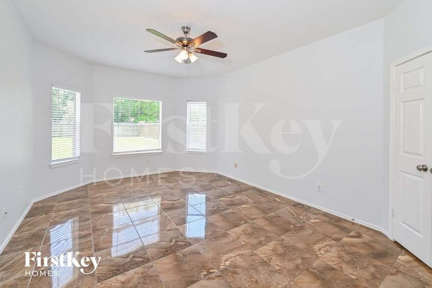 Building Photo - 11125 31st Ave N