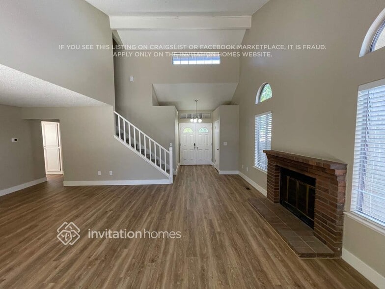 Building Photo - 4939 Orinda Way