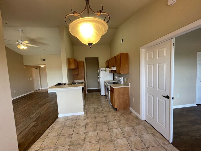 Building Photo - ANNUAL RENTAL - 2 BED / 1 BATH AT FAIRWAY PRESERVE