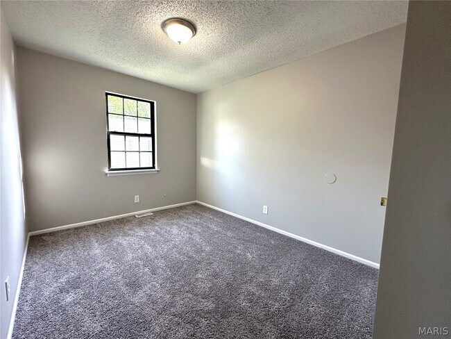 Building Photo - 10063 Northgate Dr