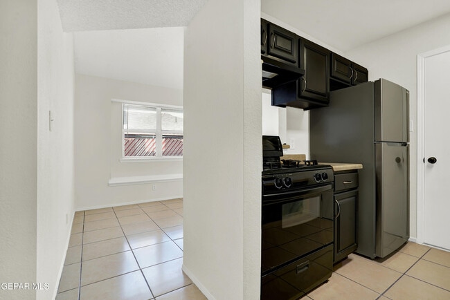 Building Photo - 7212 Westover Dr