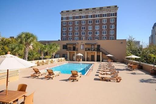 Building Photo - 411 1st Ave N