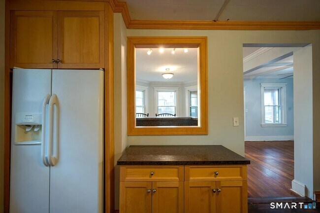 Building Photo - 166 Beaver St