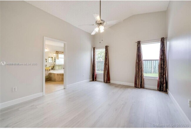 Building Photo - 20421 SW 1st St