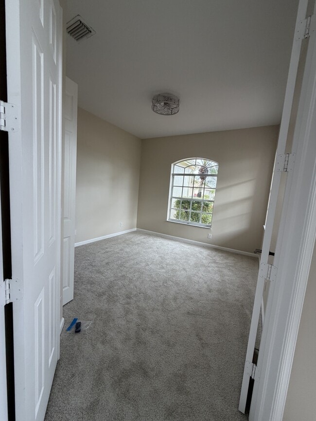 Building Photo - 1649 Ballantrae Blvd N