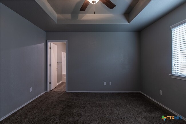 Building Photo - 2305 Vicksburg Ln