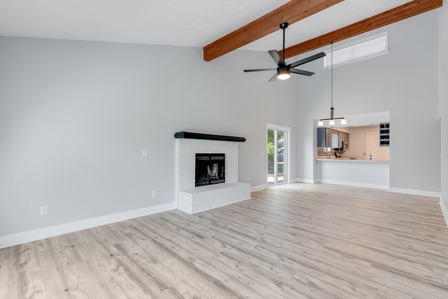 Building Photo - 1307 Calabria Rd