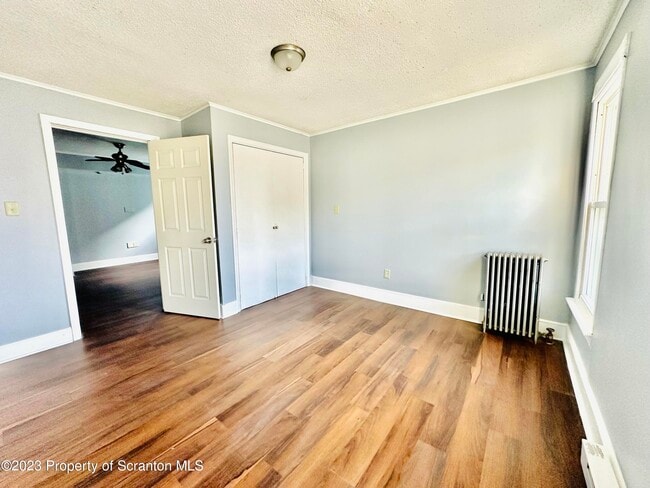 Building Photo - 7 Plum Pl