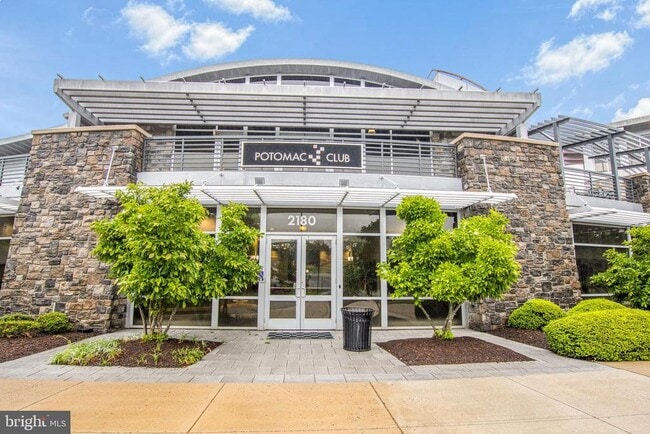 Building Photo - 14741 Potomac Branch Dr