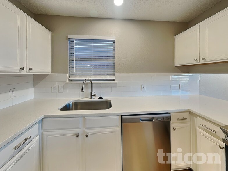 Building Photo - 4228 Heath St