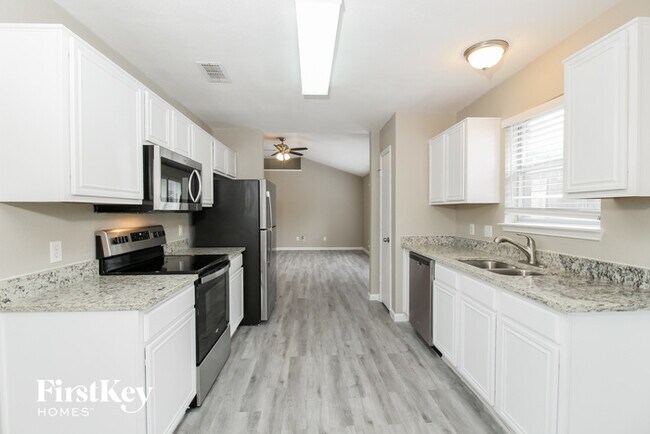 Building Photo - 6413 Riverwater Trail