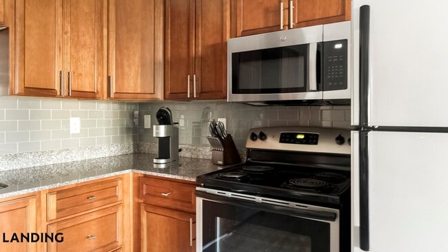 Building Photo - 100 Waterstone Park Cir