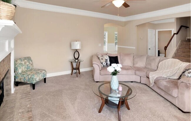 Building Photo - 7102 Sutter Ct