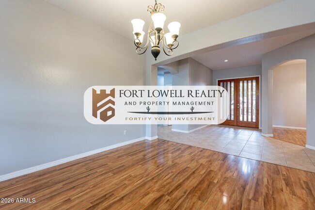 Building Photo - 13354 W San Miguel Ave