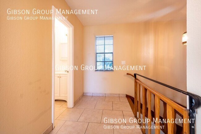 Building Photo - 1240 NW 6th Ave