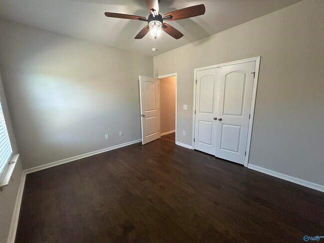 Building Photo - 7040 Regency Ln SE