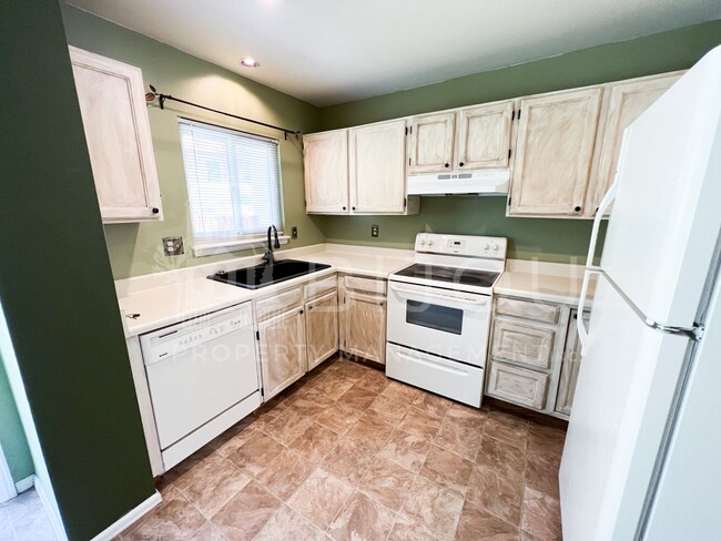 Building Photo - Ptarmigan Valley Townhome