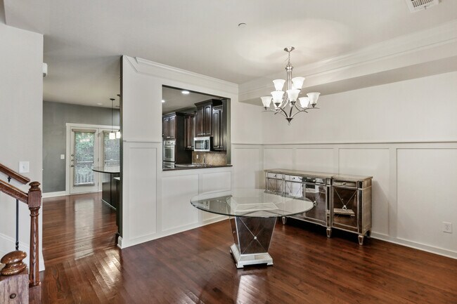 Building Photo - 2110 Westhill Dr SE, Smyrna, GA 30082