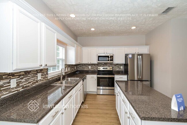 Building Photo - 7005 Big Eagle Trail