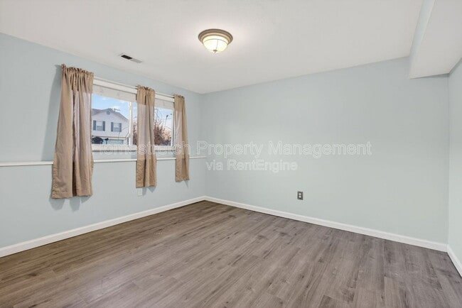 Building Photo - 4 Devondale Pl