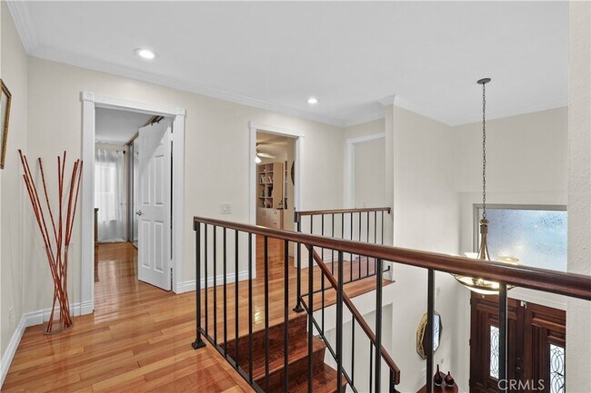 Building Photo - 25235 Cinnamon Rd