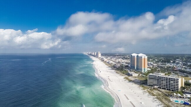 Building Photo - 5726 Beach Dr