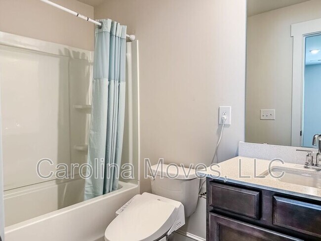 Building Photo - 312 Obsidian Ct
