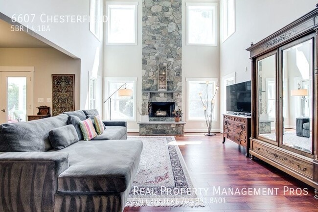 Building Photo - 6607 Chesterfield Ave