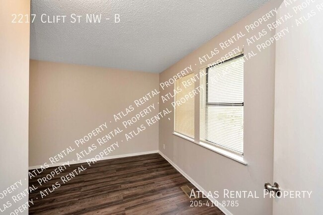 Building Photo - 2217 Clift St NW