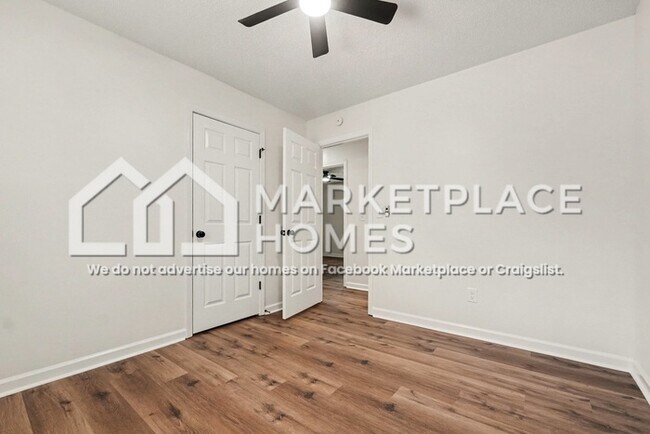 Building Photo - 109 Hampton Dr