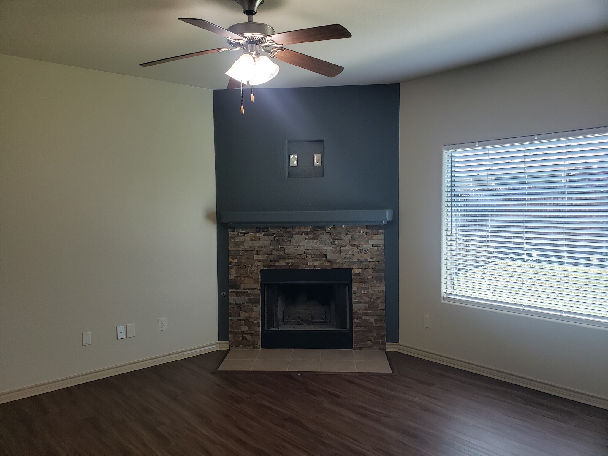 Building Photo - 1808 Potrillo Ln