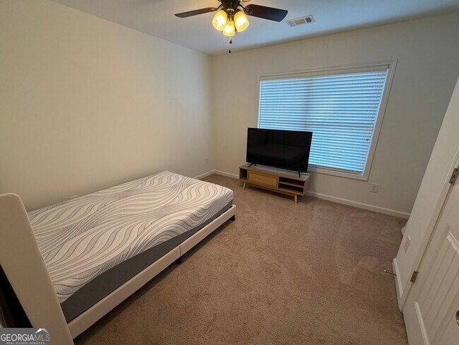 Building Photo - 1684 Lancaster Creek Cir SW