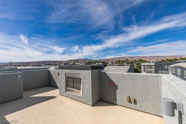 Building Photo - 9050 W Tropicana Ave