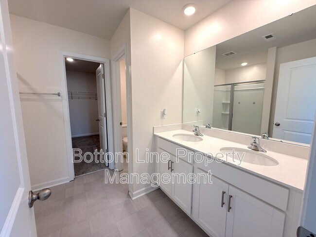 Building Photo - 347 Carolina Hemlock Dr