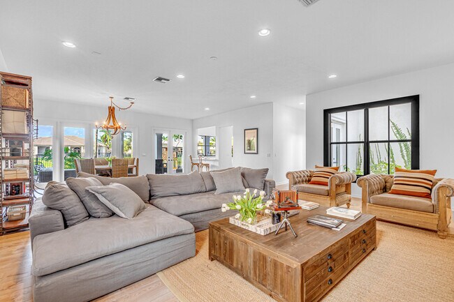 Building Photo - 11663 Sunrise View Ln