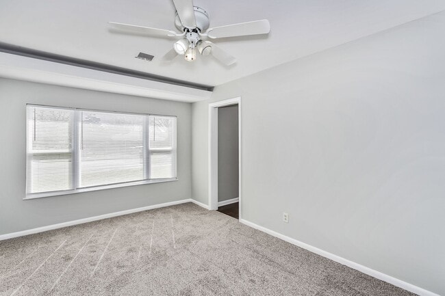 Building Photo - GORGEOUS 4 bedroom 2 bath Ranch!