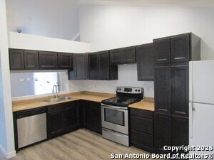 Building Photo - 10207 Athens Fld Dr