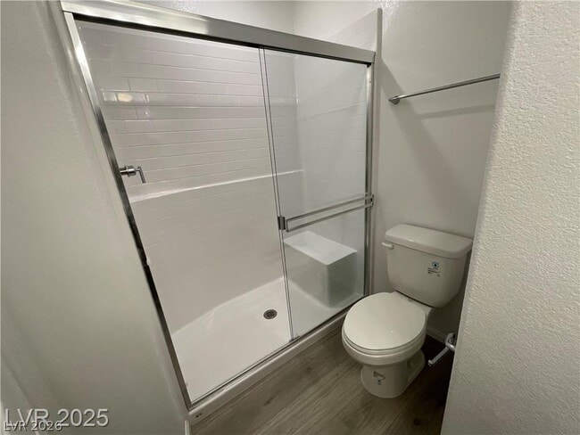 Building Photo - 645 Bellus Pl