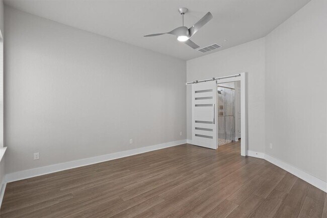Building Photo - 2800 Joe Dimaggio Blvd