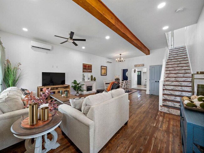 Building Photo - 2815 Avenue H