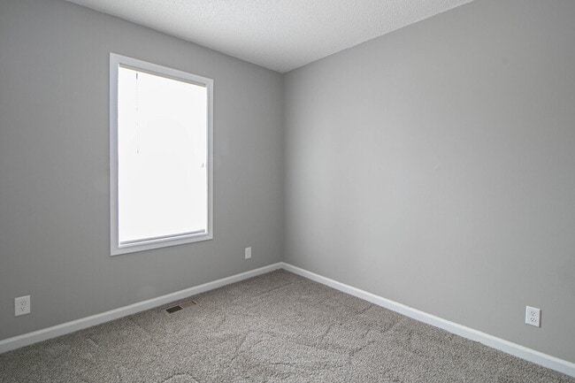 Building Photo - 1913 Timberline Cir