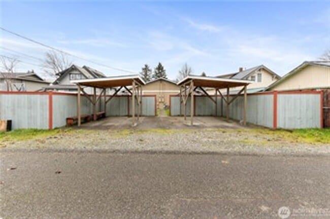 Building Photo - McKinley Duplex