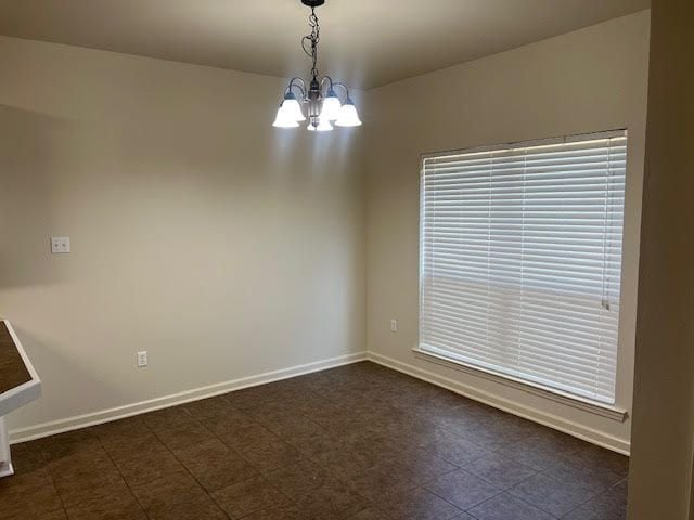 Building Photo - 17060 Jamestowne Dr