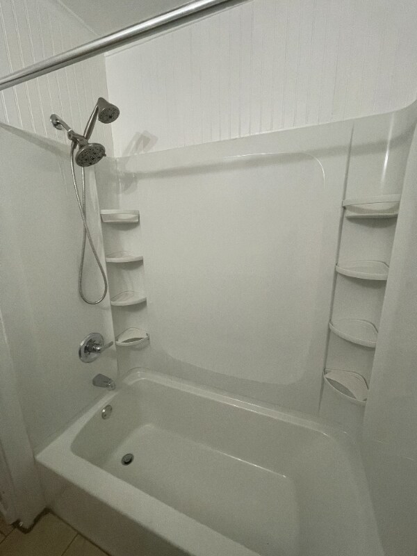 Building Photo - 405 Sheridan St