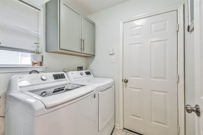 Building Photo - 4214 Maidenhead Dr